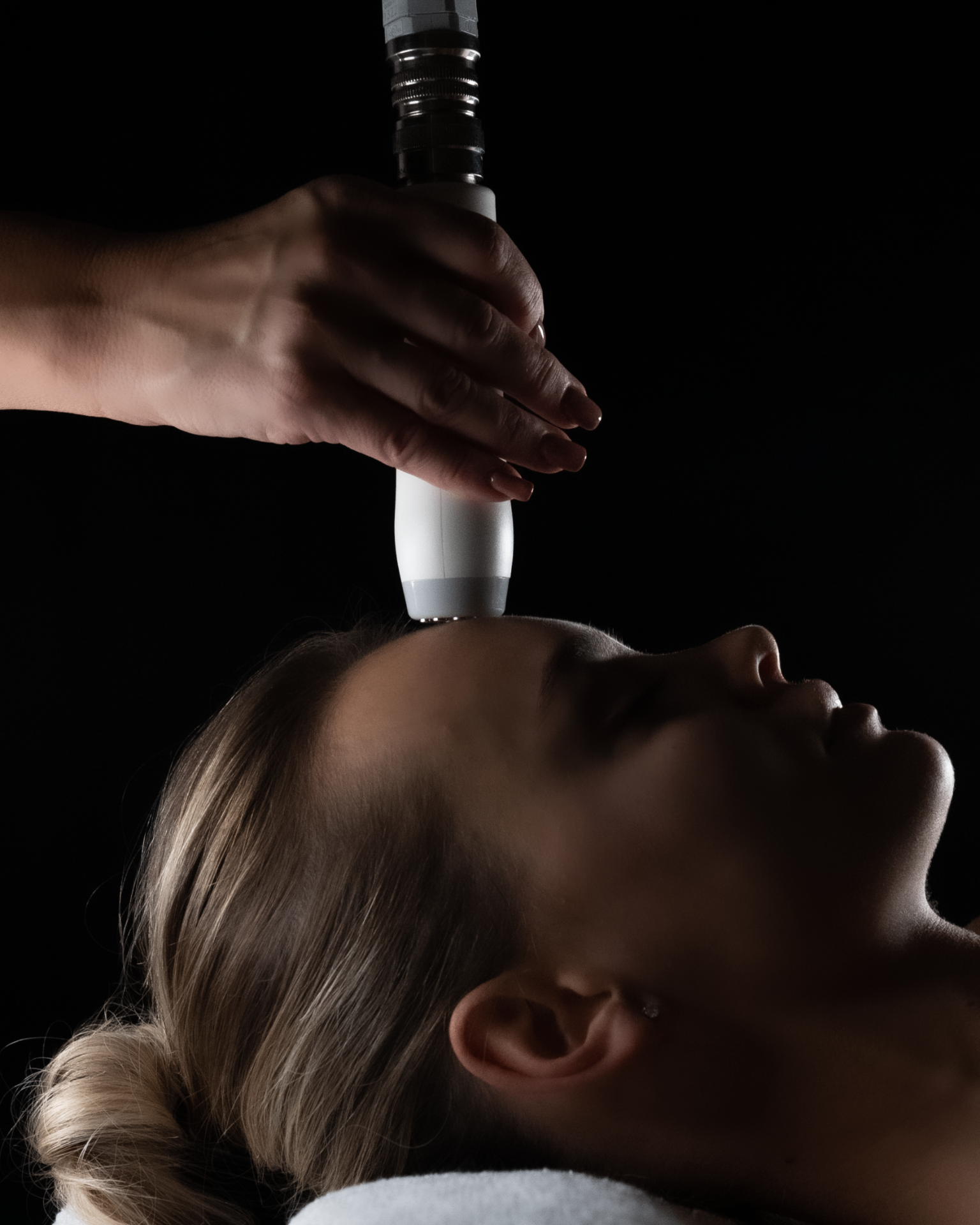 Low-Level Laser Therapy (LLLT) — T-Shape 2 at iCRYO Grosse Pointe