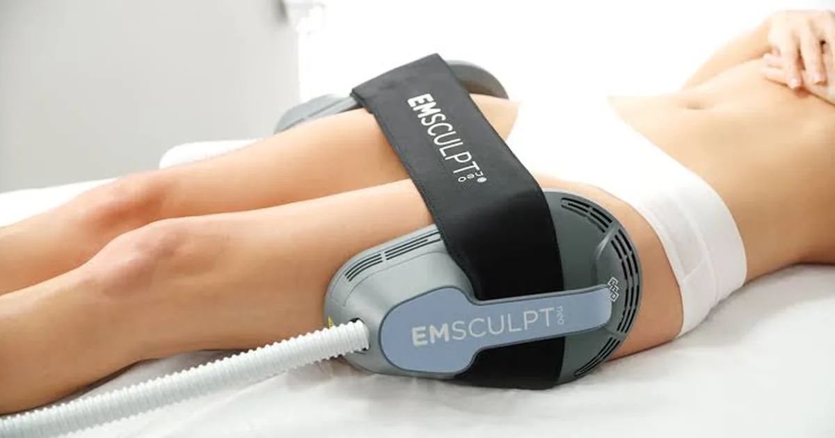 Toned abdomen results from EMSCULPT NEO body sculpting at iCRYO Grosse Pointe