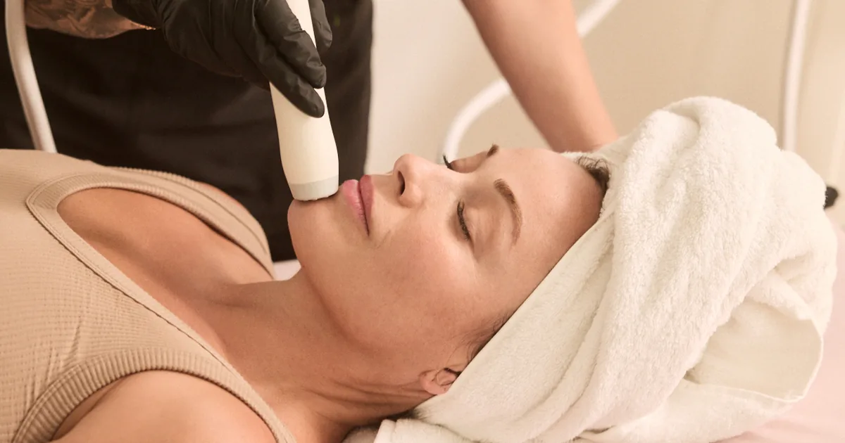 T-Shape 2 Facial session in progress at iCRYO Grosse Pointe, Michigan