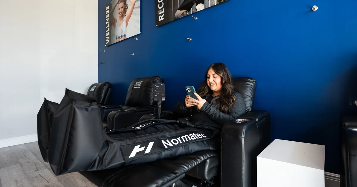 Building a compression therapy routine at iCRYO Grosse Pointe